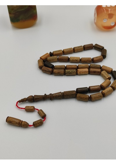 Altuntaşaksesuar Usta İşcilikli Kokulu Pelesenk Ağacı Tesbih 9 14 Mm Uzun Kesme Kesim Takımlı Sistemli Koyu Yeşil Altuntaşaksesuar Usta İşcilikli Kokulu Pelesenk Ağacı Tesbih 9 14 Mm Uzun Kesme Kesim Takımlı Sistemli Koyu Yeşil
