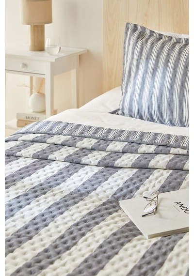 Ocean Home Textile Pamuklu Kapitoneli Antrasit Renk Çizgi Desen Tek Kişilik Yatak Örtüsü Seti 1 Adet 180 X 230 / 1 Adet 50 X 70 Cm