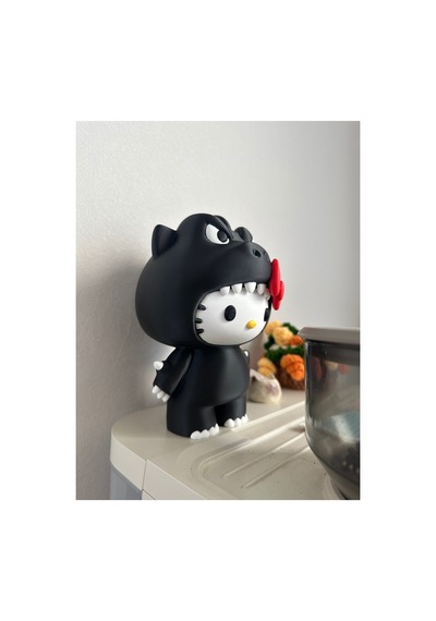 Godzilla X Hello Kitty Temalı 3d Baskı Dekoratif Figür Siyah Tasarım Biblo