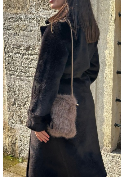 Mollycrush Kadın Askılı Peluş Kahverengi Çanta Kürk Postacı Model Kahverengi