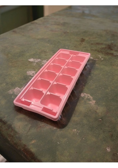 Mybru Pembe Sert Plastik 12 Hazneli Kare Buz Kalıbı Pembe