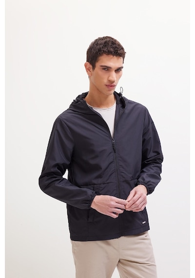 DeFacto Su İtici Slim Fit Dar Kesim Kapüşonlu Fermuarlı Mevsimlik Baharlık Mont C5821AX25SPBK27 DeFacto Su İtici Slim Fit Dar Kesim Kapüşonlu Fermuarlı Mevsimlik Baharlık Mont C5821AX25SPBK27