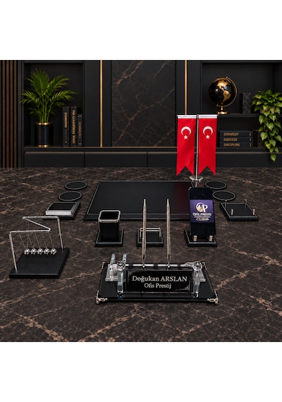 Ofis Prestij 13 Parça Kristal Kişiye Özel Masa İsimliği Ve Sümen Seti Siyah