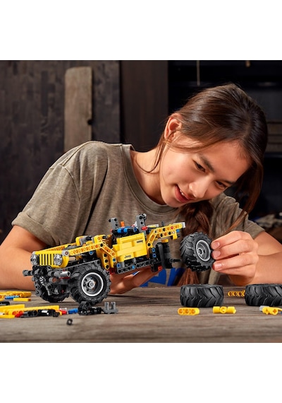 LEGO® Technic 42122 Jeep Wrangler 665 Parça