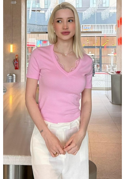 Pembe V Yaka Dantelli Kadın Tişört Mg2712 Pembe