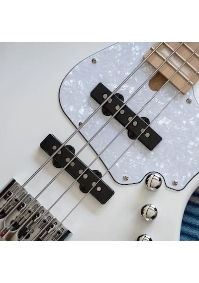 Cort Njs4bk Bas Gitar, 4 Telli, Siyah, Çantalı