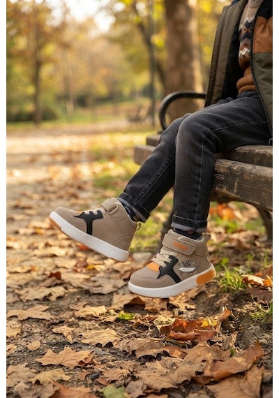 Vicco Pole Kum Anatomik Rahat Sneaker Işıklı Erkek Çocuk Bot 946.b26k.244