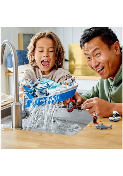 LEGO® City 60277 Polis Devriye Botu 276 Parça