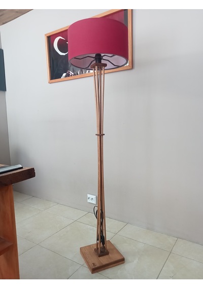 Ahşap Ayaklı Lambader Bordo
