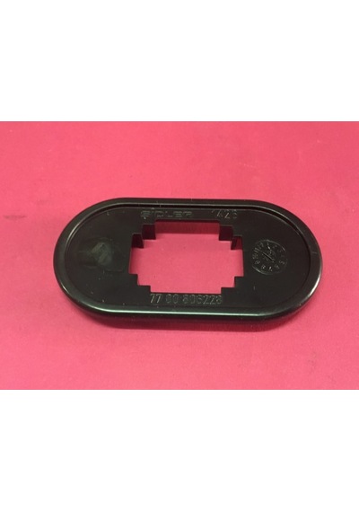 7700806228 Renault Camurluk Sınyalı Alt Bakalıtı Cercevesı Renault 19 R21 Clio Express Kangoo Master 2 Megane R25 Safrane Scenic Trafic 2