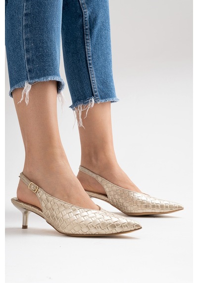 Alewomen Gold Hasır Sivri Burun Arka Açık 4 Cm Topuk Boyu Gormi Stiletto Kadın Ayakkabı Altın Hasır Alewomen Gold Hasır Sivri Burun Arka Açık 4 Cm Topuk Boyu Gormi Stiletto Kadın Ayakkabı Altın Hasır