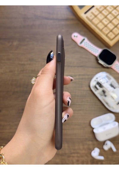 Apple iPhone 7 Uyumlu Süper İnce Mat Ultra Thin Silikon Kılıf Buzlu Siyah