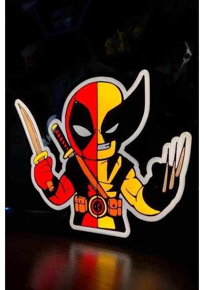 Deadpool Ve Wolverine Tasarımlı Gece Lambası Çok Renkli