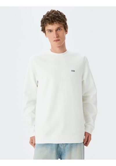 Koton Bisiklet Yaka Basic Pamuk Karışımlı Minimal Baskılı Sweatshirt Ekru 5sam70004mk Ekru