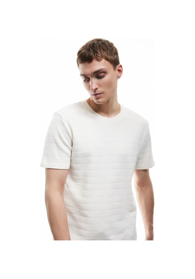 Koton Bisiklet Yaka Dokulu Kısa Kollu Pamuklu Slim Fit Tişört Ekru 6wam10056hk Ekru