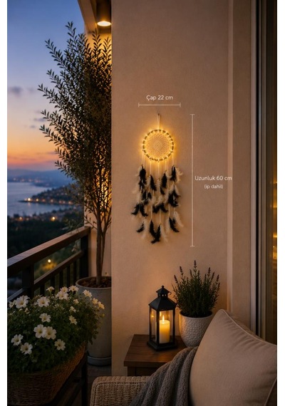 Düş Kapanı Led Işıklı Siyah Beyaz Tüylü El Yapımı Bohem Duvar Süsü 22 Cm Çap 60 Cm