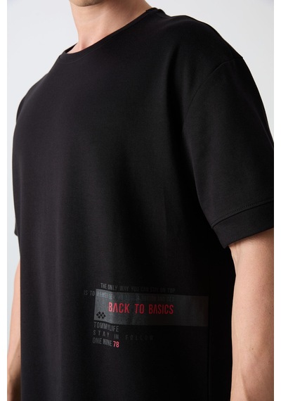 Tommy Life Siyah Pamuklu Kalın Yumuşak Dokulu Oversize Fit Baskılı Erkek T-shirt - 88322 001