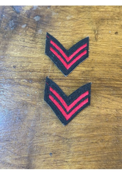 2 Adet Ütü İle Yapışan Kırmızı Nakış İşleme Apolet Arma 4x3 Cm
