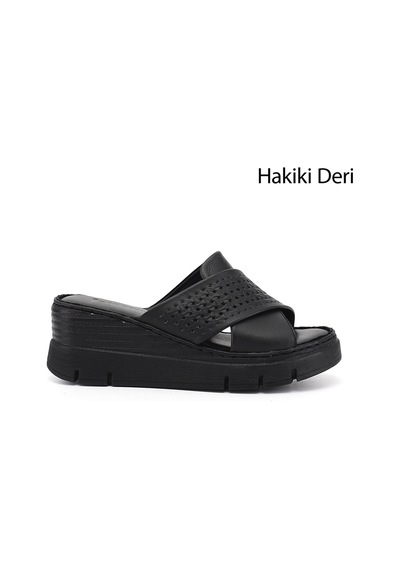 Gönderi(R) Gönderi R Kadın Siyah Dolgu Topuklu Hakiki Deri Terlik Dyza72745525