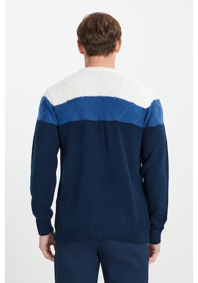 AC&Co / Altınyıldız Classics Erkek Ekru-lacı Standart Fit Normal Kesim Bisiklet Yaka Colorblock Desenli Yünlü Triko Kazak Ekru - Lacivert AC&Co / Altınyıldız Classics Erkek Ekru-lacı Standart Fit Normal Kesim Bisiklet Yaka Colorblock Desenli Yünlü Triko Kazak Ekru - Lacivert