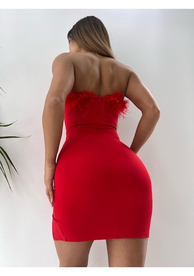 Pink Life Malibu Tüy Detaylı Straplez Mini Yırtmaçlı Elbise