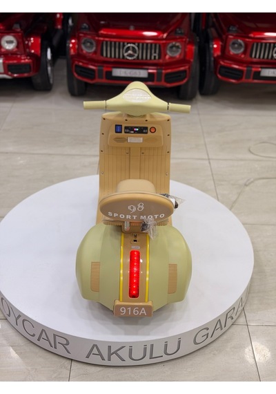 Vespa Küçük Boy Akülü Motor 1-4 Yaş Yeşil