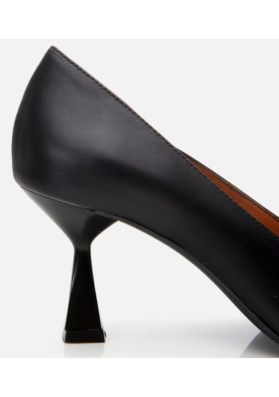 Hotiç Kadın Deri Siyah Esnek Tabanlı Stiletto