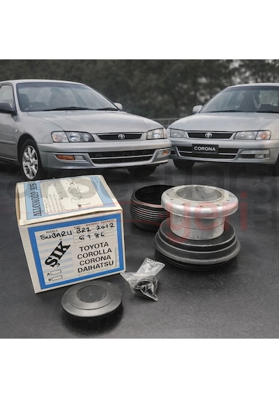 Toyota Corolla Efsane 1992-1998 / Toyota Corona Uyumlu Spor Direksiyon Göbeği Momo Tip Karma