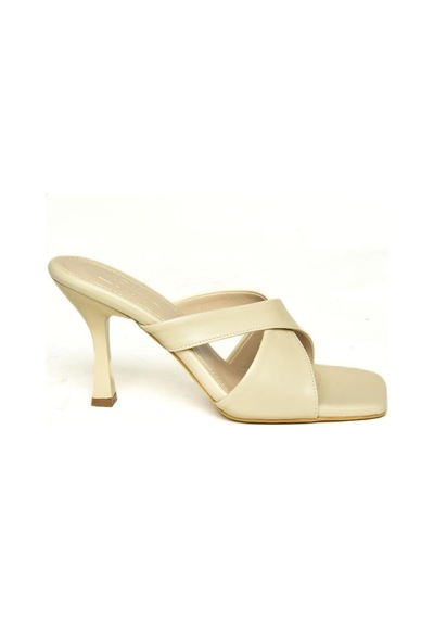 Fox Shoes P590033009 Bej Çapraz Bantlı Kalın Topuklu Kadın Terlik Bej-suni Deri Çok Renkli Fox Shoes P590033009 Bej Çapraz Bantlı Kalın Topuklu Kadın Terlik Bej-suni Deri Çok Renkli