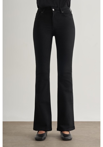 Mizalle Skinny Fit Flare Paça Siyah Denim Pantolon Siyah