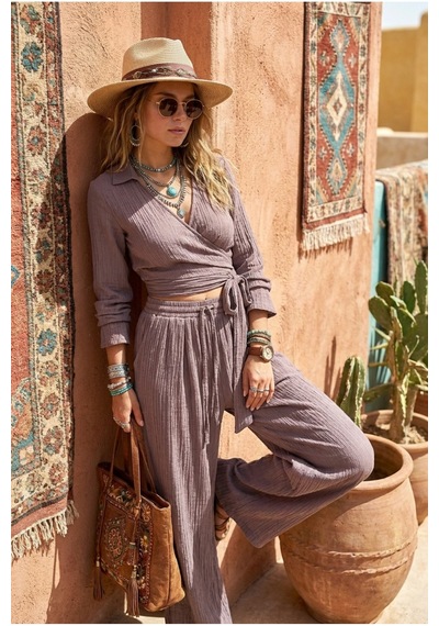 Fashion Cocktail Asimetrik Cepli Lastikli Pantolon Yan Bağlamalı Kollu Crop Yazlık Tatil Dokulu Gofre Kumaşlı Kadın Bohem Boho Takım Set Mürdüm Fashion Cocktail Asimetrik Cepli Lastikli Pantolon Yan Bağlamalı Kollu Crop Yazlık Tatil Dokulu Gofre Kumaşlı Kadın Bohem Boho Takım Set Mürdüm
