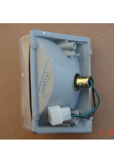 İsuzu Wfr Minübüs 1989-1996 Ön Sinyal Sağ Beyaz Tyc Oem No:8942916052