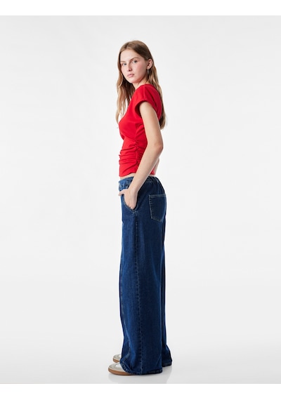 Koton Slim Fit Kısa Kollu Bisiklet Yaka Büzgülü Tişört Kırmızı 6sal10637ık