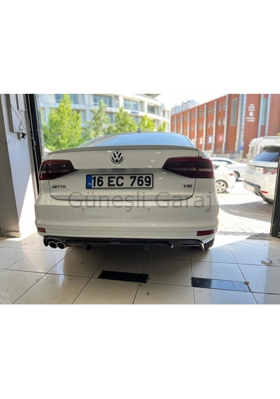 Volkswagen Jetta Makyajlı Body Kit Plastik Boyasız