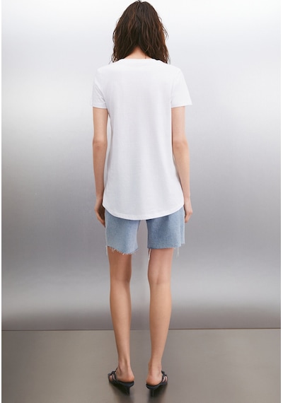 Grimelange Samantha Kadın %100 Organik Pamuklu Comfort Fit Arkası Uzun Basic Örme Beyaz T-shirt Beyaz