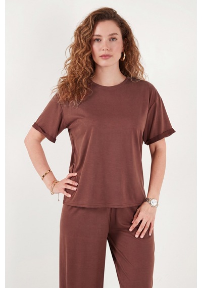 Lela Yumuşak Dokulu Bisiklet Yaka Lastikli Bel Kısa Kollu Pijama Takımı Bayan Pijama Takımı 65720102 Koyu Kahve Lela Yumuşak Dokulu Bisiklet Yaka Lastikli Bel Kısa Kollu Pijama Takımı Bayan Pijama Takımı 65720102 Koyu Kahve
