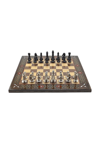 Gifthome Premium Black Metal Klasik Satranç Takımı Ve El İmali Masif Ahşap Düz Ceviz Tahtası 45x45x2 Cm.