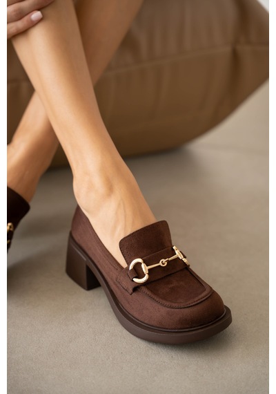 Selin Shoes Hily Gold Aksesuar Detay Kadın Loafer- Kahve Süet Kahverengi
