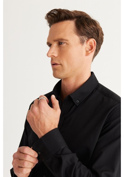 AC&Co / Altınyıldız Classics Erkek Sıyah Slim Fit Dar Kesim Düğmeli Yaka Pamuklu Gabardin Gömlek Siyah AC&Co / Altınyıldız Classics Erkek Sıyah Slim Fit Dar Kesim Düğmeli Yaka Pamuklu Gabardin Gömlek Siyah