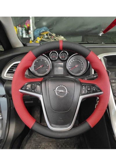 Opel Insignia Uyumlu Araca Özel Direksiyon Kılıfı