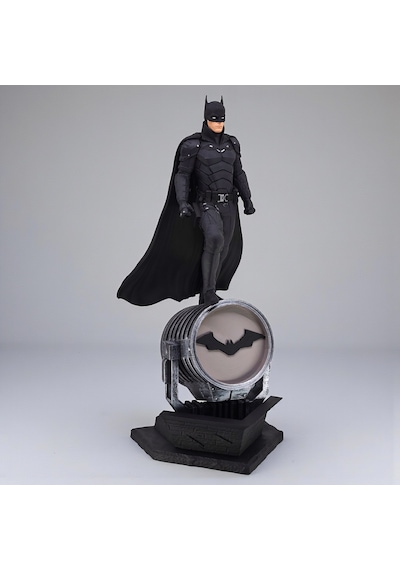 Batman - Kara Şövalye Figür 30 Cm