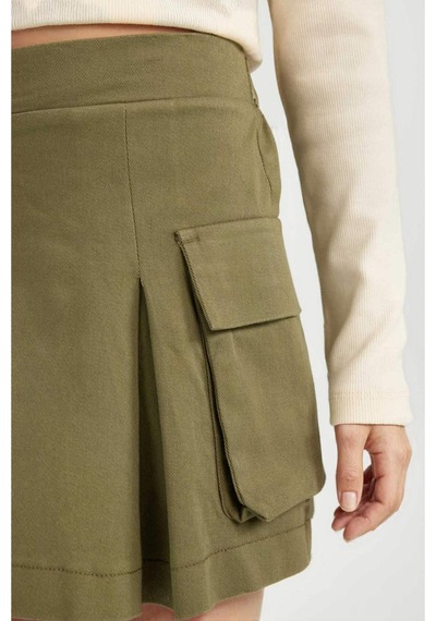DeFacto Kız Çocuk Pile Detaylı Cepli Gabardin Etek D3212A824WNKH262 Haki