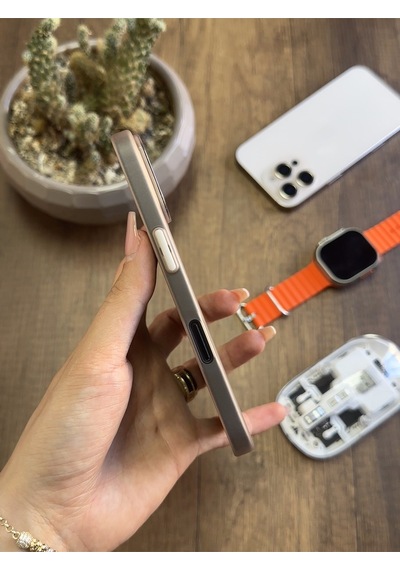 Apple iPhone 16 Uyumlu Süper İnce Mat Ultra Thin Silikon Kılıf Çöl