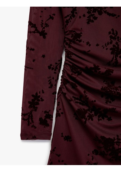 Koton Slim Fit Drapeli Uzun Kollu Dik Qipao Yaka Çiçekli Tül Mini Elbise Bordo 7wak80019pk