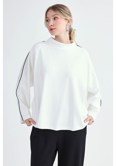 Vitrin Yuvarlak Yaka Kenarı Şeritli Oversize Bluz Ekru
