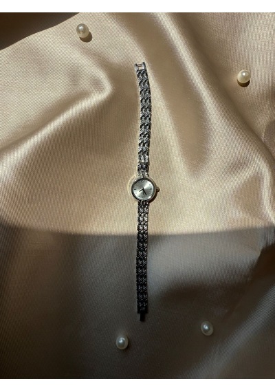 Retro Minimal Hasır Kordon Vintage Kadın Kol Saati Yuvarlak Gümüş