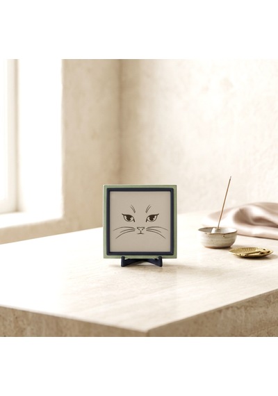 Çağdaş Tasarım Kedi Motifli Dekoratif Parça, Tüm Ortamlar İçin Anlam Dolu Özel Hediye 10x10 Cm