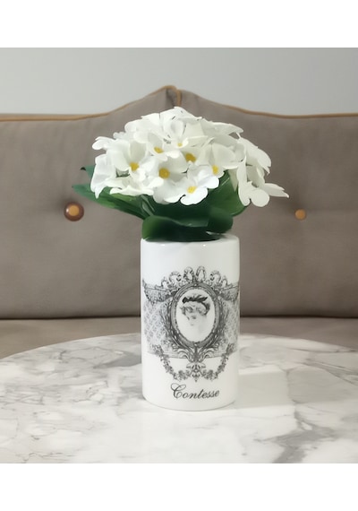 Vazoda Beyaz Yapay Çiçe Dekoratif Kraliçe Model Vazo Dahil 7 x 7 x 16 CM