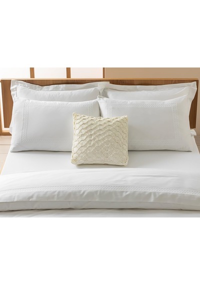 Modello Pamuk Saten Nakışlı King Size Nevresım Takımı 240x260 Cm Beyaz Çok Renkli