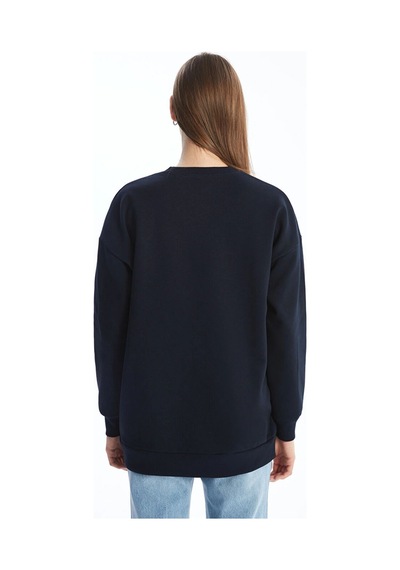 LC Waikiki Lcw Modest Lacivert Bisiklet Yaka Baskılı Oversize Kadın Sweatshili Oversize Kadin Sweatshirt Tunik LC Waikiki Lcw Modest Lacivert Bisiklet Yaka Baskılı Oversize Kadın Sweatshili Oversize Kadin Sweatshirt Tunik